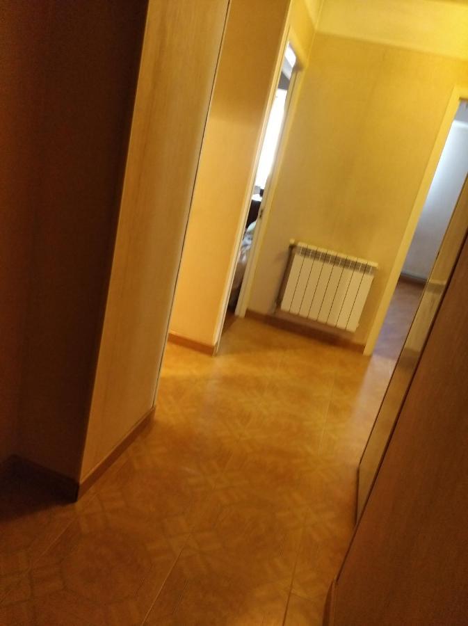 3 Room Apartment In Small Center Of Erivan Dış mekan fotoğraf
