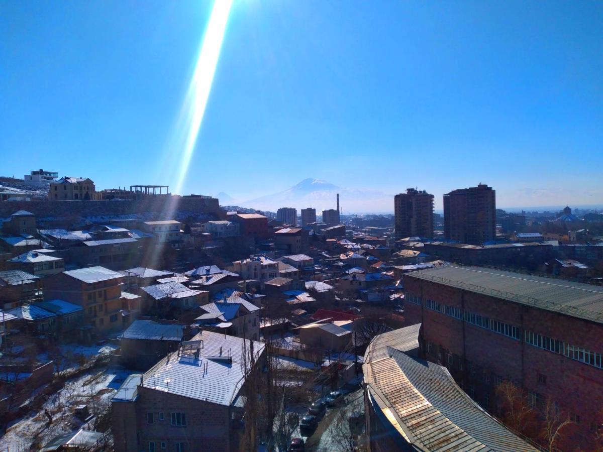 3 Room Apartment In Small Center Of Erivan Dış mekan fotoğraf