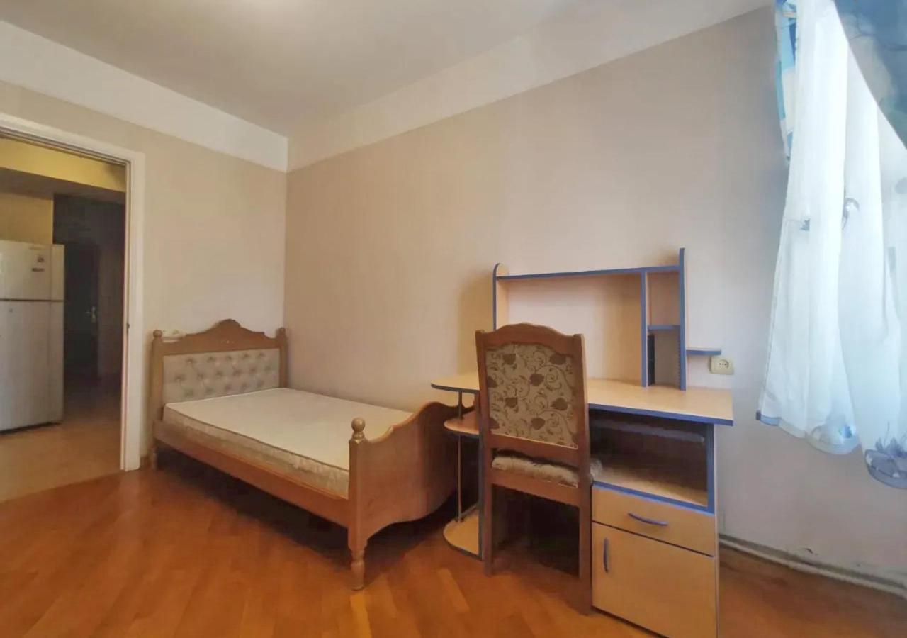 3 Room Apartment In Small Center Of Erivan Dış mekan fotoğraf